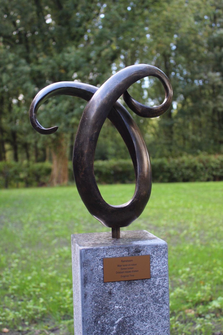 Kunstwerk in de tuin