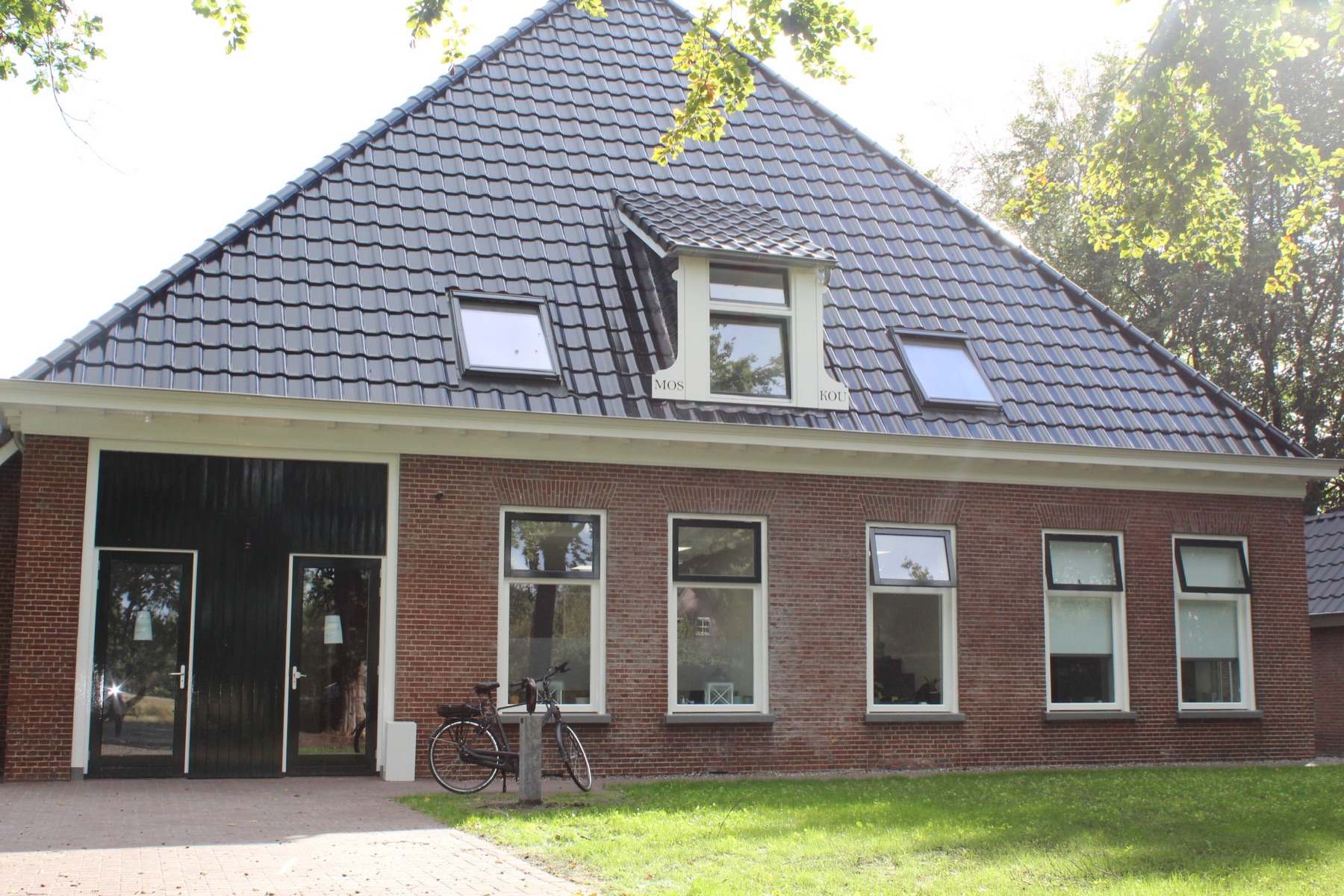 Voorgevel van de Moskoupleats